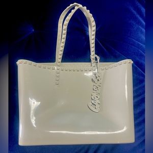 Carmen Sol women’s white Seba Mid tote